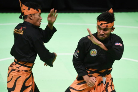 Malaysia lần đầu lên tiếng sau hàng loạt tố cáo dùng 'trò bẩn'