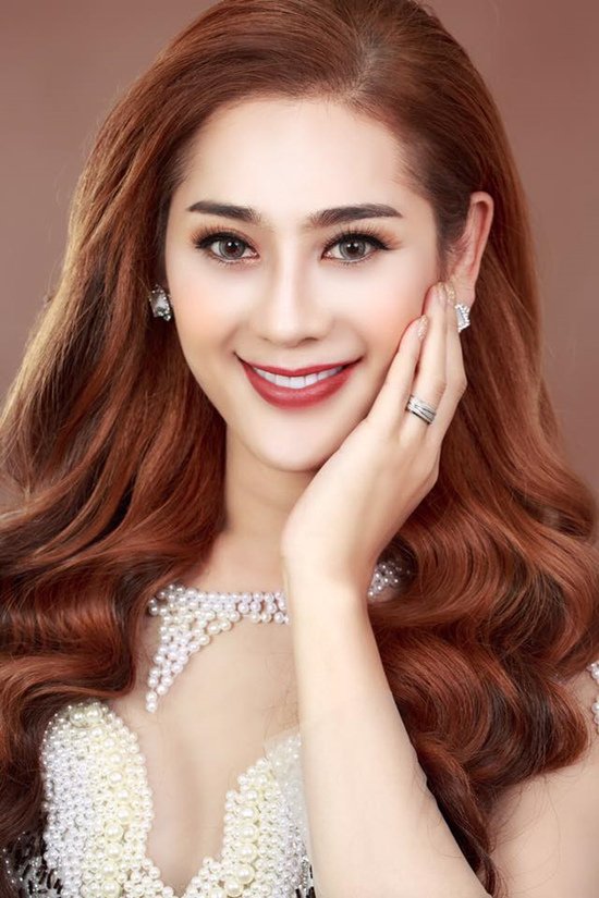 Lâm Chi Khanh, làng sao Tiến hành phẫu thuật chuyển giới khá muộn nhưng nhan sắc tuổi 40 của Lâm Khánh Chi vẫn được nhiều người khen ngợi.