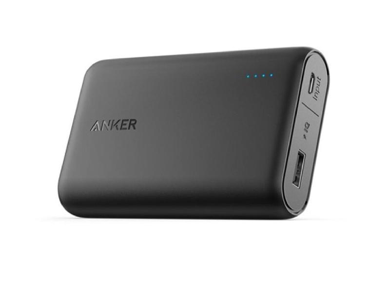 Sạc dự phòng Anker PowerCore 10000 (24 USD, 550.000 đồng): Mặc dù nhỏ gọn và có thể cho vào túi, nhưng Anker PowerCore 10000 đủ để bạn có thể sạc pin cho iPhone đến 3,5 lần.