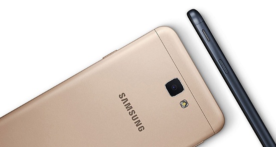 Samsung Galaxy J7 Prime (5,99 triệu đồng): Đây là thiết bị liên tục đứng đầu bảng xếp hạng thiết bị bán chạy nhất trên thị trường di động. Điểm mạnh của máy là thiết kế kim loại nguyên khối sang trọng và nổi bật, tích hợp cảm biến vân tay một chạm, màn hình sở hữu kính cường lực 2.5D Gorilla Glass 4 cao cấp.
