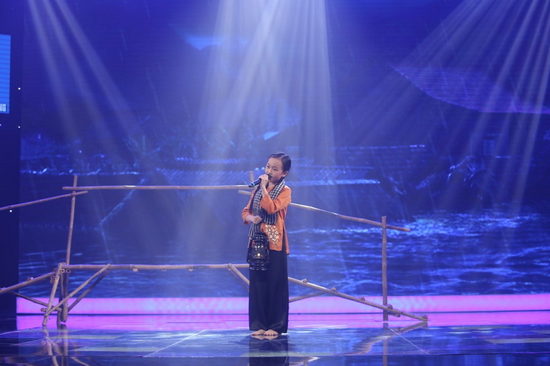 Sau khi nhận hàng loạt điểm số cao ở tuần trước, đội trưởng Song Ngư cùng các thành viên đang cố gắng để tiếp tục bứt phá. Cô bé Gia Nhi với chất giọng ngọt ngào có chinh phục được Cẩm Ly với ca khúc ghi đậm dấu ấn của danh ca Hương Lan? 