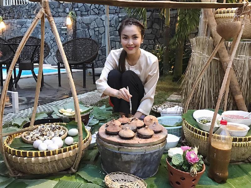 Tăng Thanh Hà dịu dàng dễ thương khi hóa thân thành cô gái xưa
