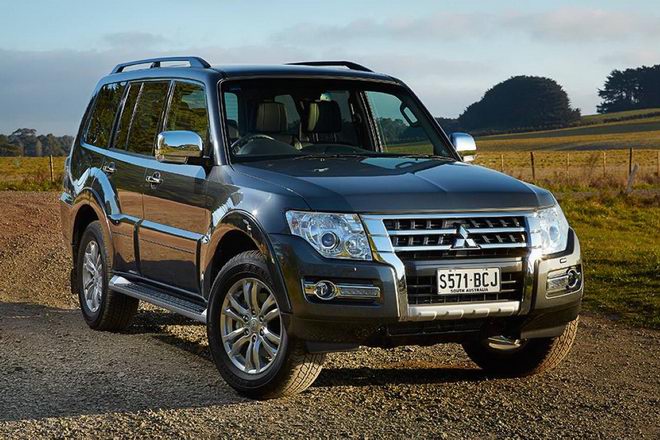 1. Mitsubishi Pajero: 0 chiếc