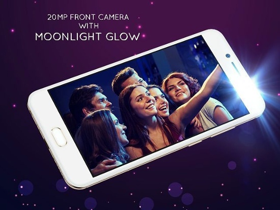 Tuy nhiên tính năng chụp selfie nhóm góc rộng của Vivo V5s không phải sử dụng camera selfie góc rộng như các đối thủ trên thị trường, thay vào đó thiết bị dùng chế độ chụp panorama nên vẫn đảm bảo góc chụp rộng. 