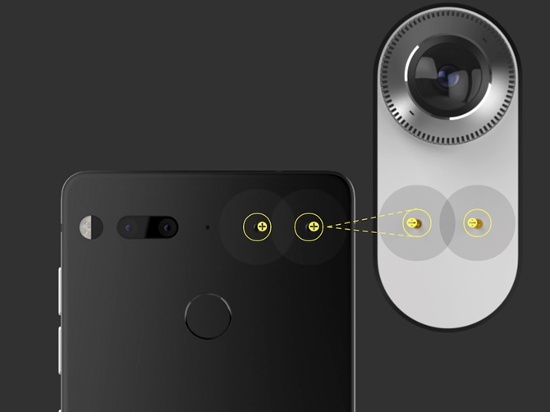 Mặt sau bằng gốm của Essential Phone cũng được phủ một lớp gương sáng bóng rất đẹp. Bạn sẽ tìm thấy cảm biến vân tay, hệ thống camera kính kép giống như Galaxy Note 8 và hai ghim kim loại từ, được sử dụng để kết nối các bộ phận phụ trợ, giống như một camera 360 độ và một dock sạc không dây.