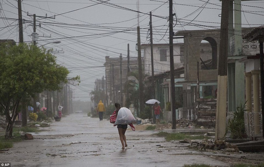 Bão Irma tàn phá Caribbe. Ảnh: AP