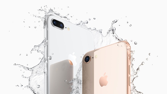 Nhưng iPhone X, phiên bản iPhone đặc biệt hơn đã được trang bị công nghệ này cho cả hai camera, giống như cách Samsung đã làm với Galaxy Note 8. Điều đó giúp tạo ra sự đồng bộ của hai camera, cho chất lượng ảnh tốt hơn, đặc biệt là khi zoom ảnh và trong điều kiện thiếu sáng, ảnh sẽ ít rung hơn.