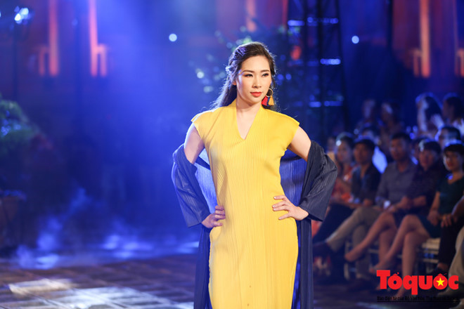 BTV Anh Thư, hiện cô đang công tác tại Tạp chí Truyền hình, Đài THVN. Cô là gương mặt từng đoạt giải Miss VTV.