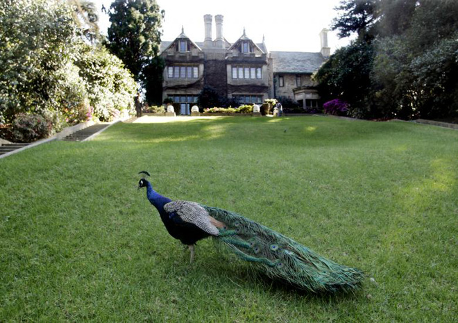 Dinh thự Playboy của Hefner ở Los Angeles - Ảnh: Reuters.