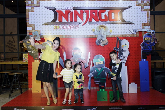 4 mẹ con nhà Ốc Thanh Vân