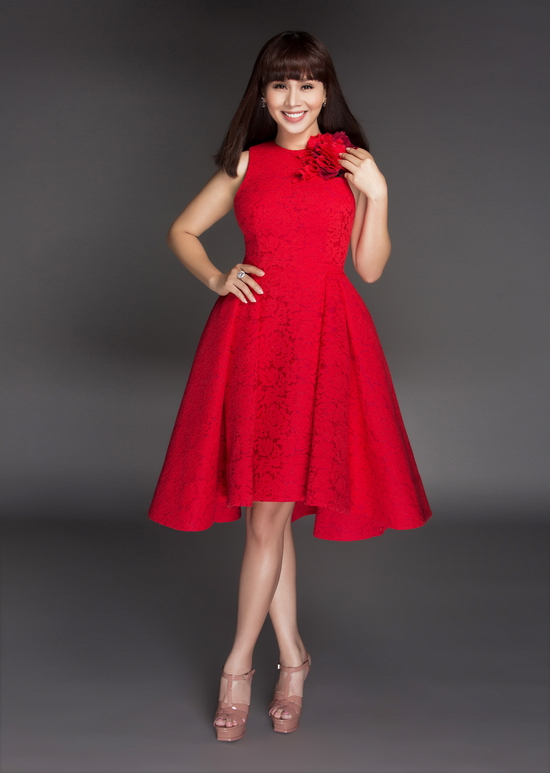 Hoa hậu Hằng Nguyễn - Giám đốc sáng tạo AMi Fashion Show bày tỏ mong muốn được đồng hành và góp sức giúp đại diện Việt Nam có hành trang tốt nhất tại đấu trường nhan sắc danh giá Miss Earth. 