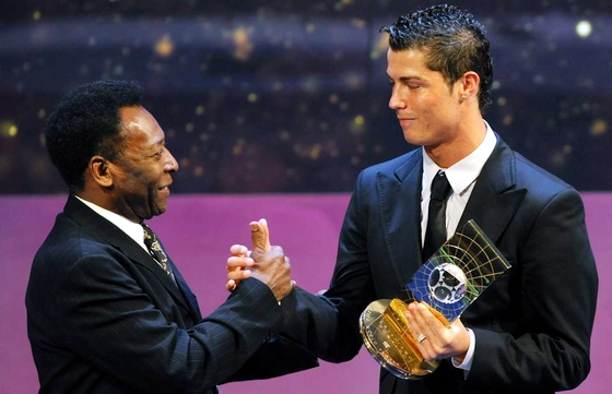 Pele thách C.Ronaldo đuổi kịp kỷ lục ghi 1.283 bàn!