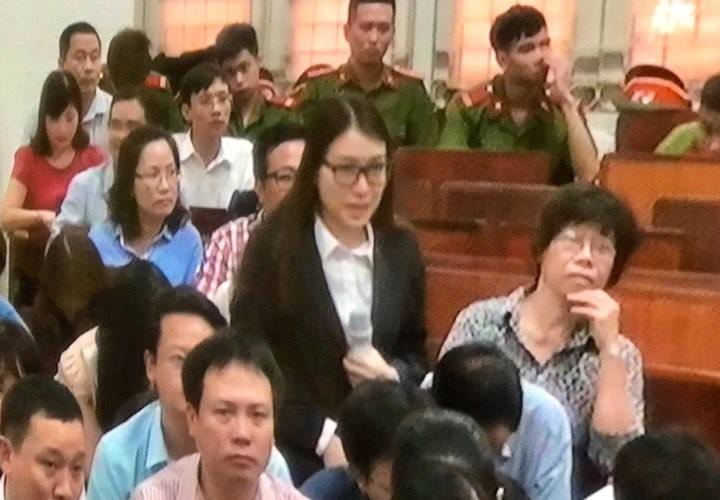 Xử đại án Ocean Bank: 'Người đẹp' nức nở, khai ký hợp đồng vì tin... tiến sỹ luật