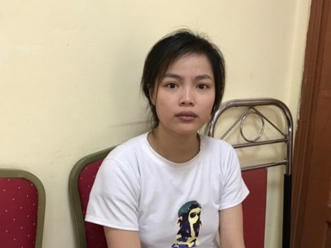 Thiếu nữ xinh đẹp 'chôm' 6.000 USD của bạn trai ngoại quốc