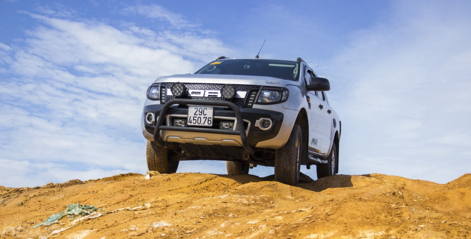 Không chỉ có Ford Ranger mà VOC 2017 còn ghi nhận sự góp mặt một lượng đông đảo các thương hiệu xe khác như Nissan Navara, Chevrolet Colorado.