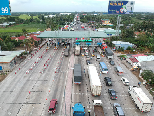 TS Nguyễn Sĩ Dũng: Thu phí BOT không thể trấn lột người dân được!