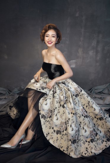 Jenifer Phạm.