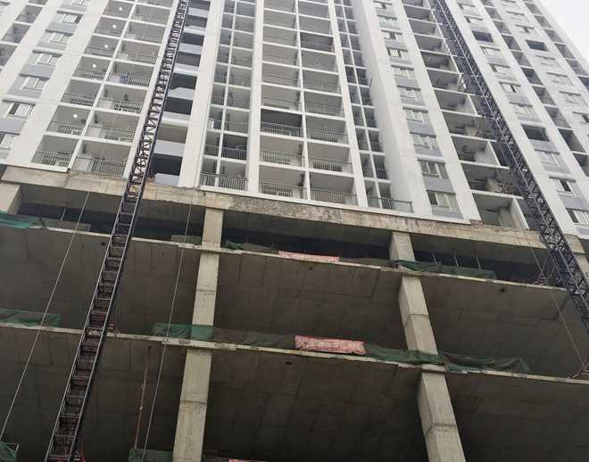 Vì sao giá nhà đất quá cao so với thu nhập người Việt ?