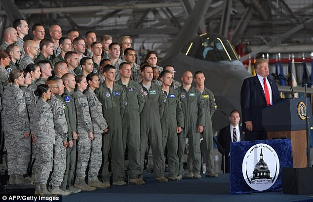 Ông Trump đã gửi đến Triều Tiên những lời cảnh báo ớn lạnh