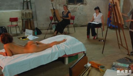 Người mẫu khoả thân: Đây là công việc giúp bạn kiếm tiền nhanh chóng. Mỗi giờ làm người mẫu, bạn có thể nhận được 25 -150 euro. Đây cũng là công việc thường thấy trong lĩnh vực nghệ thuật, hội hoạ ở Việt Nam. Tuy nhiên mức lương dành cho người mẫu ở Việt Nam lại thấp hơn nhiều.
