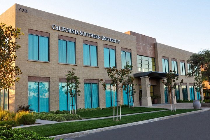 Bên trong khuôn viên California Southern University