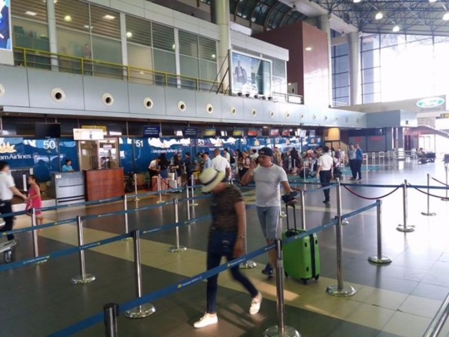 Đình chỉ lái xe đầu kéo tông chết nữ nhân viên sân bay