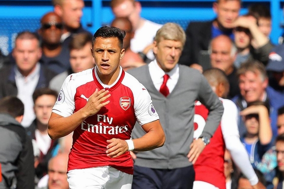 Man Utd tính qua mặt kình địch chiêu mộ Alexis Sanchez!