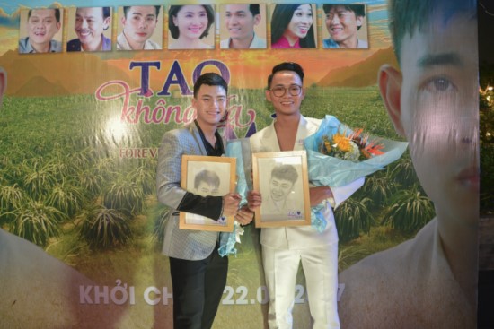 Cặp đôi chính của phim Nguyễn Anh Tú và Châu Trọng Tài.