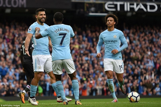 Man City đại thắng 5-0, tiếp tục dẫn đầu Ngoại hạng Anh!