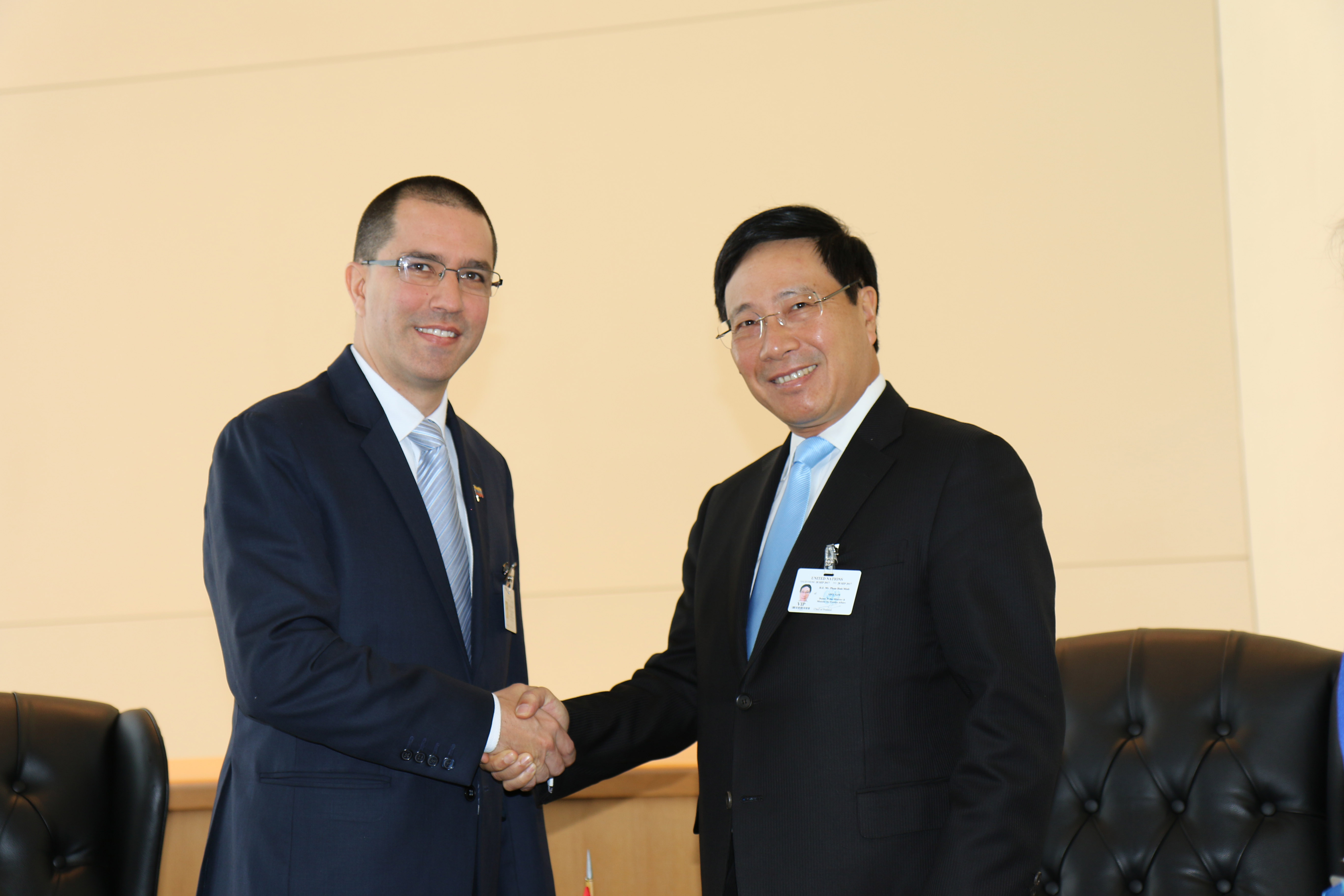 Thủ tướng, Bộ trưởng Ngoại giao Phạm Bình Minh tiếp Bộ trưởng Ngoại giao Venezuela Jorge Arreaza.