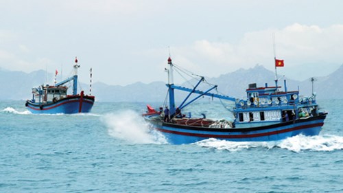 Tàu Việt Nam bị Philippines bắn giữa biển, 2 ngư dân thiệt mạng