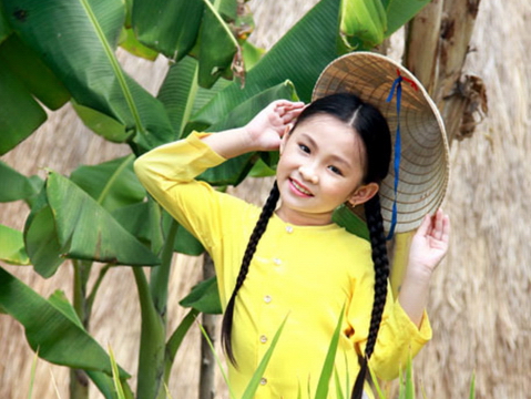 Nghi Đình 'gây sốt' khi tung MV với ca khúc từng đốn tim hàng triệu khán giả