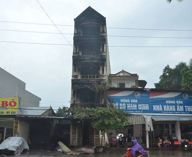 Vụ cháy nhà 5 tầng: Bất lực nghe tiếng hai chị em kêu cứu trong lửa đỏ