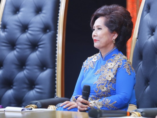 Danh ca Phương Dung.