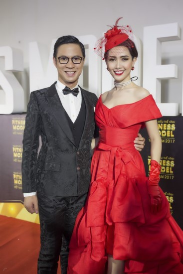 Mơ Phan và MC Anh Quân.