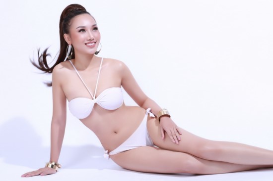 Hoàng Thu Thảo đại diện Việt Nam tham dự Nữ hoàng Sắc đẹp Toàn cầu 2017 (Miss Global Beauty Queen).