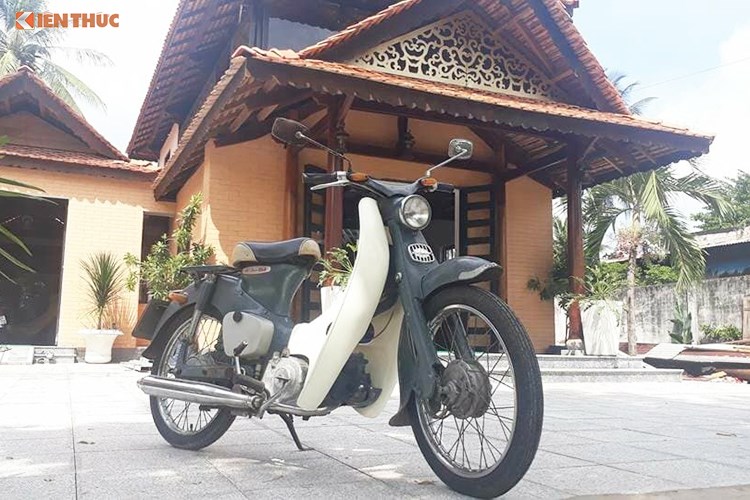 &quot;Sắt vụn hàng hiếm&quot; Honda Super Cub giá 65 triệu tại VN