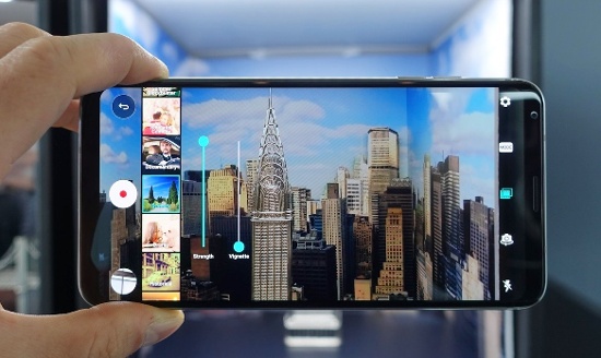 LG V30 và LG G6: &quot;mỗi người một vẻ&quot;
