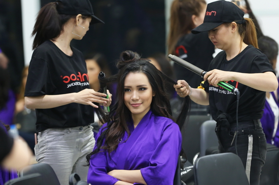 Hồng Ngọc chia sẻ, cô có xuất phát điểm thấp hơn so với các thí sinh khác, tuy nhiên “đường dài mới biết ngựa hay”, và biết đâu vương miện Empower sẽ gọi tên cô.