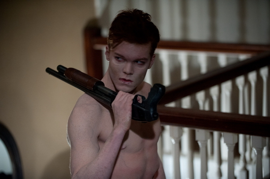 Amityville: Quỷ dữ thức tỉnh là bộ phim kinh dị dựa trên những sự kiện có thật ở ngoài đời.