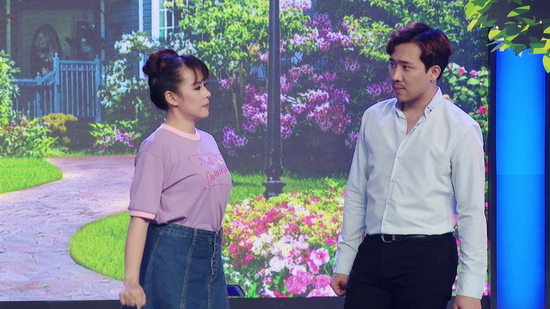 Với nhiệm vụ tái hiện bom tấn đình đám Em chưa 18, tập 2 Ai cũng bật cười mùa 2 – 2017 một lần nữa chứng minh độ sáng tạo đến ngỡ ngàng của đội trưởng Trấn Thành và các thành viên.