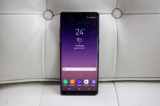 Samsung Galaxy Note 8: Bỏ qua tất cả những sai sót của Galaxy Note 7 ra mắt hồi năm ngoái. Samsung trở lại với Galaxy Note 8 đầy ấn tượng và thực sự đã chinh phục được rất nhiều người dùng. 