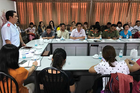 Các phòng khám Trung Quốc moi tiền bệnh nhân như thế nào?