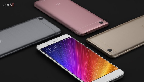Xiaomi Mi 5s Plus: Đây là thiết bị duy nhất trong danh sách ở mức giá 8 triệu được trang bị cụm camera kép thời thượng. 
