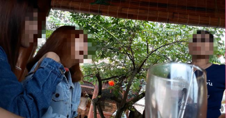 Madam Th. trò chuyện với các dâu chuyện lấy chồng Hàn.