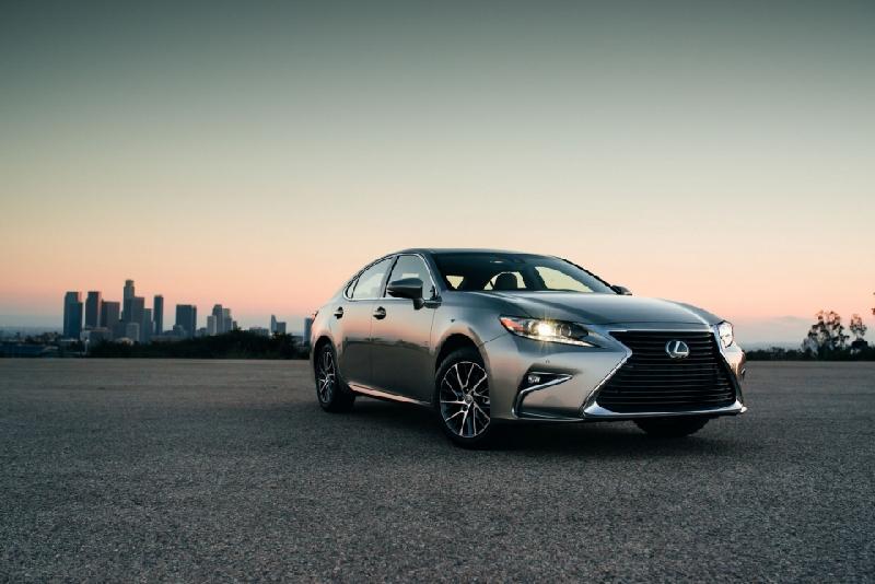 8. Lexus ES