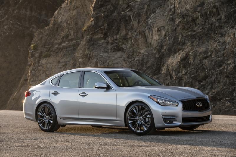 1. Infiniti Q70