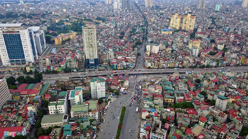 Ngã Tư Vọng nơi giao cắt giữa các tuyến đường Giải Phóng, Trường Chinh và phố Đại La (quận Hai Bà Trưng).