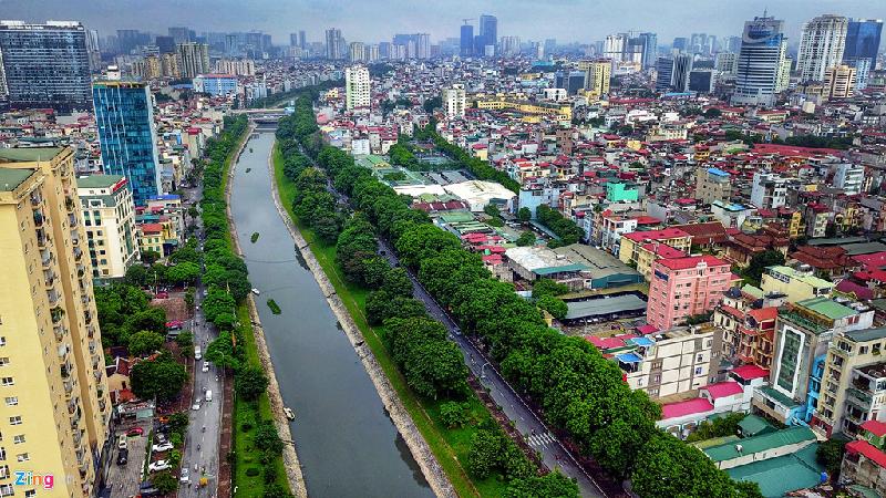 Sông Tô Lịch đoạn từ ngã tư Trần Duy Hưng tới nút giao Lê Văn Lương - Láng (quận Cầu Giấy, Đống Đa).