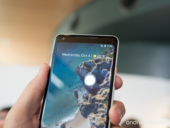 Camera phụ của Google Pixel 2 và Pixel 2 XL vẫn giữ nguyên ở mức độ phân giải 8 megapixel với khẩu độ f/2.4.